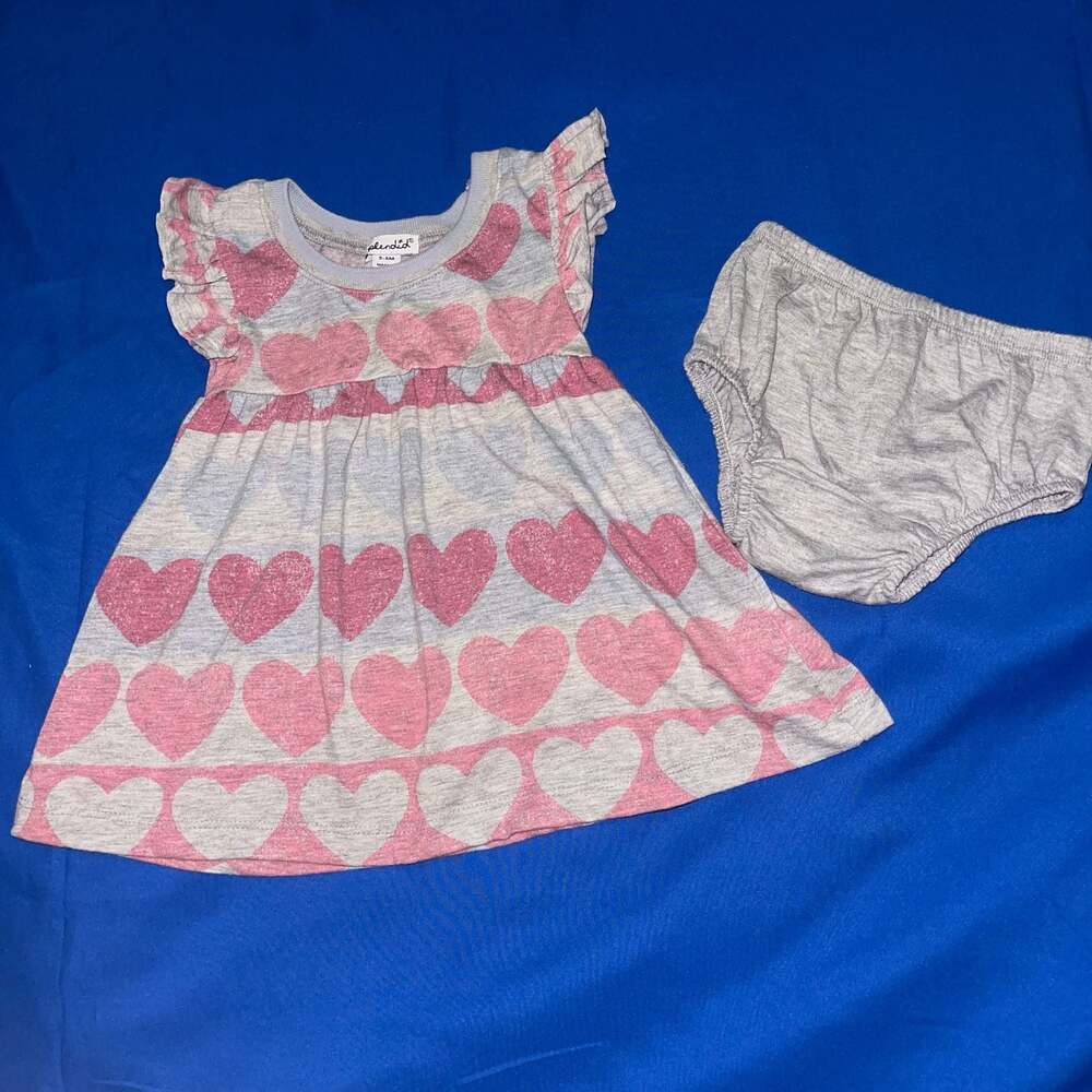 Splendid Baby Girl Heart Print Flutter Sleeve Dress and Bloomer Set